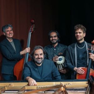 ANDRÉ MANOUKIAN