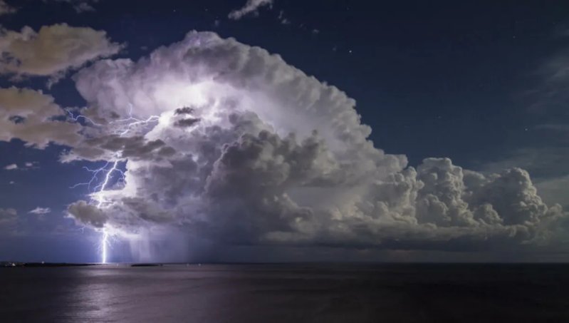 EXPOSITION ORAGES : ENTRE BEAUTÉ ET PUISSANCE PAR SERGE ZAKA
Du 11 mai au 28 juin 2026