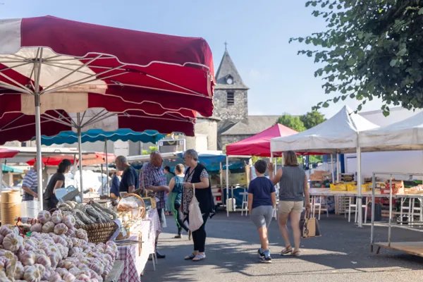 Marché de terroir à Mur-de-Barrez
