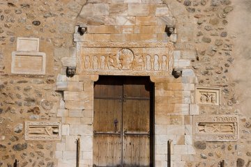 VISITE DE L'ABBAYE DE SAINT-GENIS-DES FONTAINES
