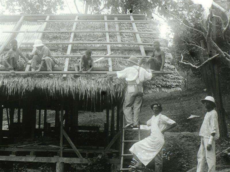 Exposition - Devenir médécin en Afrique équatoriale