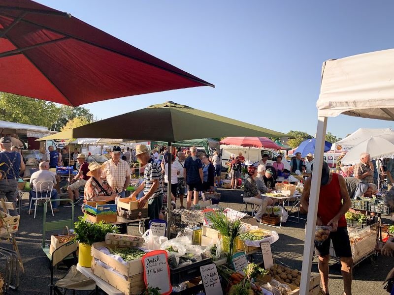 Marché hebdomadaire