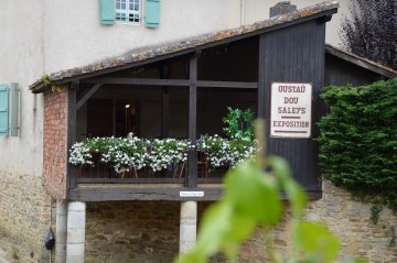 Exposition d'art à l'Ostàu Dou Saleys