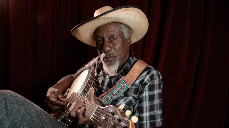 Robert Finley + Zoé Heselton