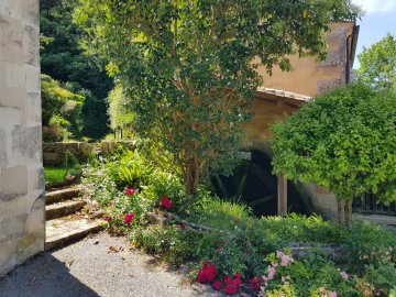 Visite découverte d'un moulin à eau et de fabrication d'huile de noix