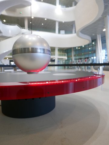 Visite guidée : présentation du pendule de Foucault