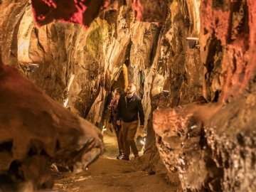 Visite guidée des grottes de Saulges