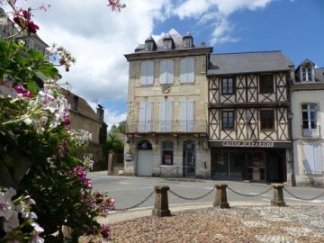 Balade entre patrimoine & gourmandises à Morlaàs, capitale historique du Béarn