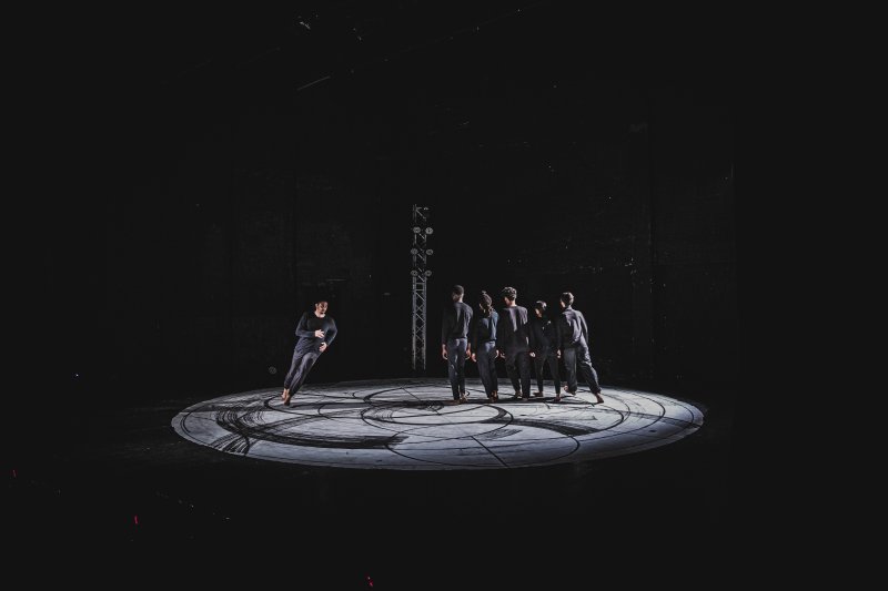 Crossing - Studio 8
