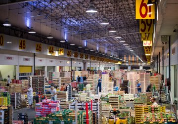 Visite du marché de gros alimentaire de Bordeaux