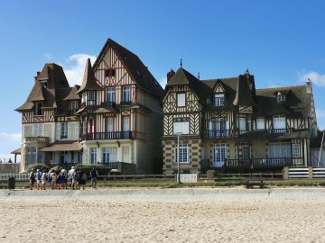 Visite guidée : les villas de la digue et autres curiosités