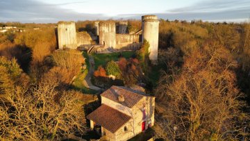 Visite gratuite d’une forteresse médiévale exceptionnelle