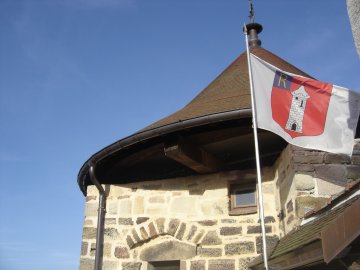 Visite guidée de la Tour d'Anglemein, datée du XIIIe siècle, pour les collégiens