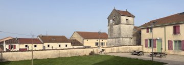 Visite d'une église et du cœur d'un village typique du patrimoine lorrain