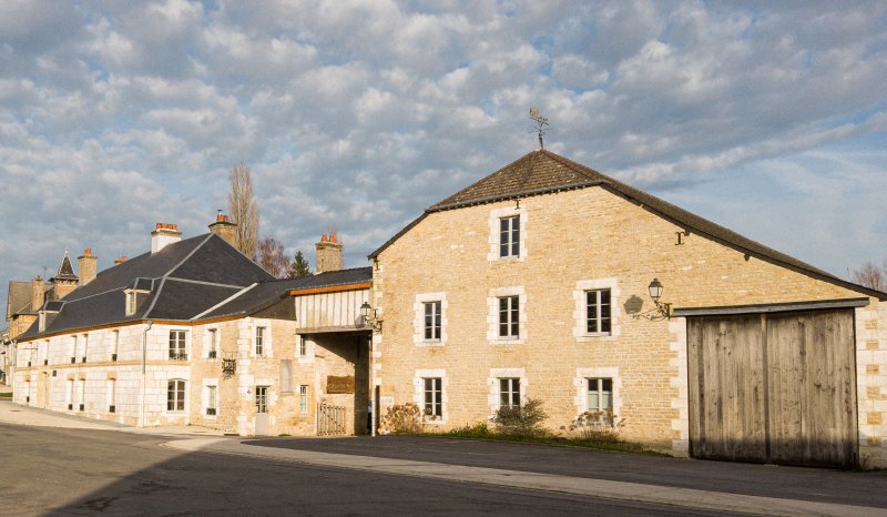 Visite de la muséographie du Relais de Poste de Launois sur Vence