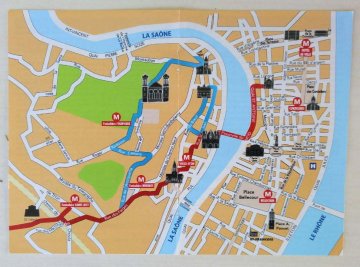 "Parcours jacquaires": découvrez l'itinéraire des pèlerins de St Jacques de Compostelle au départ de Saint-Nizier à travers le Vieux-Lyon