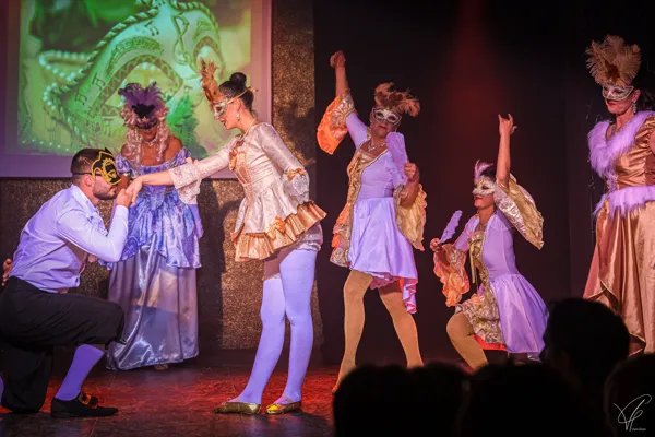 Cabaret Crazy Roc