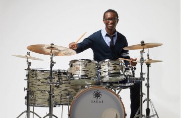 ROGER BIWANDU - TRIBUTE TO AL JARREAU