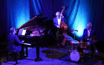 Swingin'Bayonne