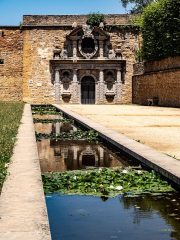 Le Clos du Nymphée dans le parc d'Ombreval