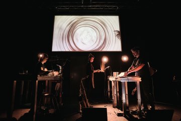 JEUNE PUBLIC : MINUIT