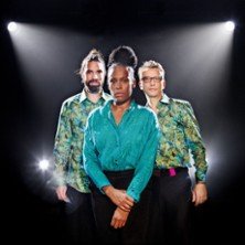 Sandra N'Kaké - Trio Elles
