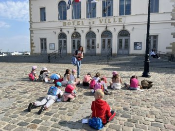 Levez les yeux ! En mission à Honfleur !