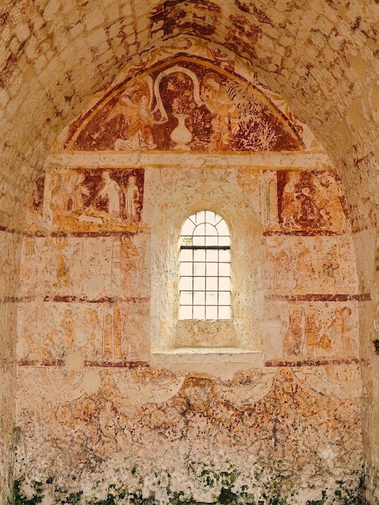 Découverte des peintures de l'église de Lachapelle-sous-Gerberoy