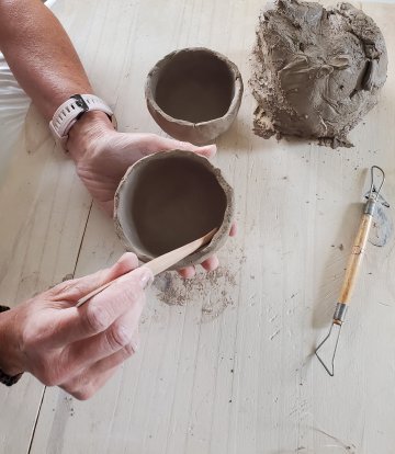 Création et décoration d'un bol en argile
