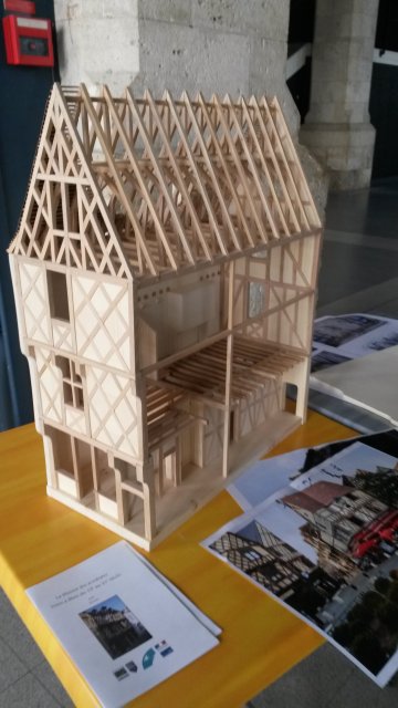 Visite libre de l’exposition “Maisons en pan de bois”