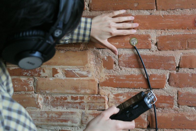 Explorer les sons : ateliers d'écoute et de création sonore