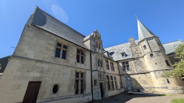 Visite guidée à Laon : L’hôtel du Petit-Saint-Vincent