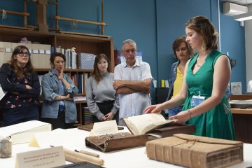 VISITES DE L’ATELIER DE RESTAURATION DES ARCHIVES DE LA HAUTE-GARONNE [Archives Toulouse]