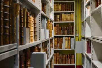 À la découverte des réserves de la bibliothèque