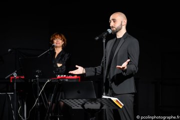 "Ils disent qu'il y a un remède" : spectacle poésie et musique