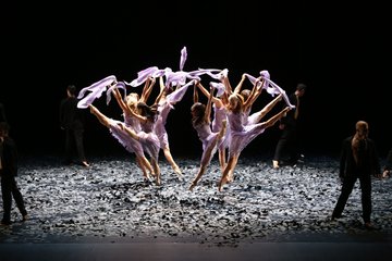 Malandain Ballet Biarritz - L’Amour sorcier / Don Quichotte