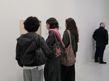 Visite sensorielle et narrative des œuvres d'art contemporain