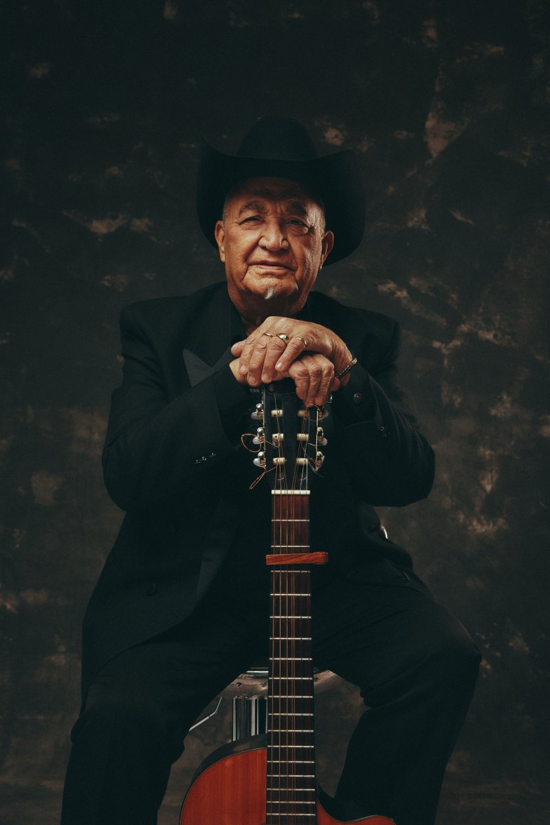 Eliades Ochoa