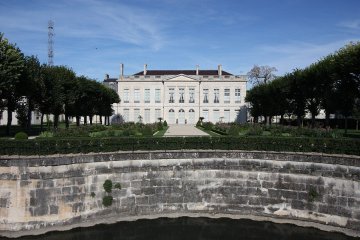 Visite combinée de l'Hôtel des Intendants & exposition «Mon expo pref !»