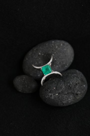 Atelier Rad Jewerly : démonstration de transformation de bijoux