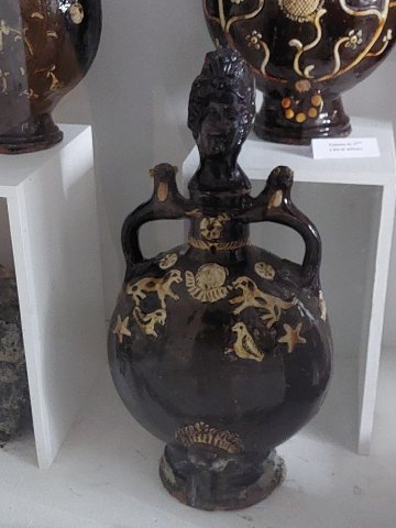 Visite guidée du musée de poteries anciennes