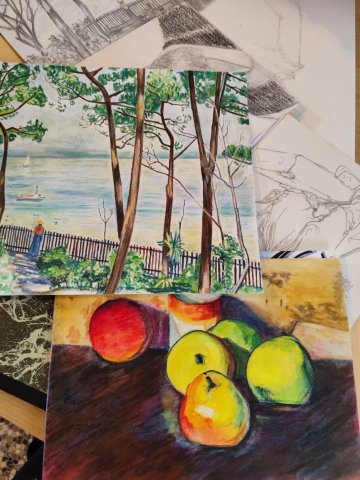 Cours de dessin intergénérationnel
