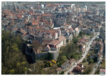 Découverte libre des remparts du Vieux Chaumont