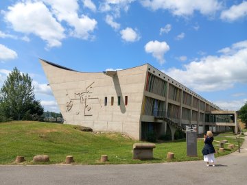 Visites à deux voix de la Maison de la Culture et de l'église Saint-Pierre