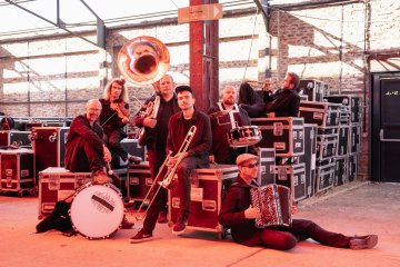 LA BRINGUE / FANFARE ELECTRO