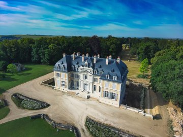 Visite guidée des extérieurs du château de Purnon en anglais