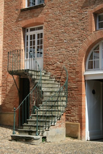 Visite libre de la cour et de l'escalier d'honneur de l'hôtel Lefranc de Pompignan