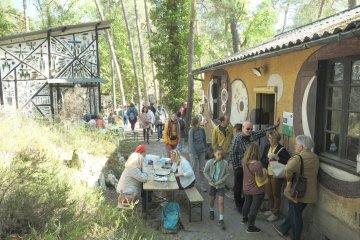 Visite libre du Village d'Art Préludien de Chomo