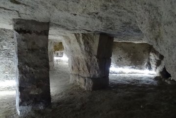 Visite libre à Laon : Les souterrains de la cité médiévale