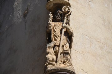 Visite commentée : entre histoires et légendes, Saint-Gilles vous dévoile ses mystères, par Nîmes Tourisme.